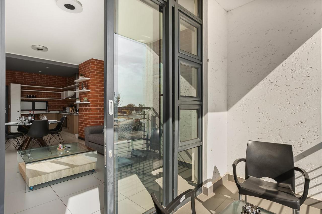 Easy Stay - The Vantage Rosebank Γιοχάνεσμπουργκ Εξωτερικό φωτογραφία
